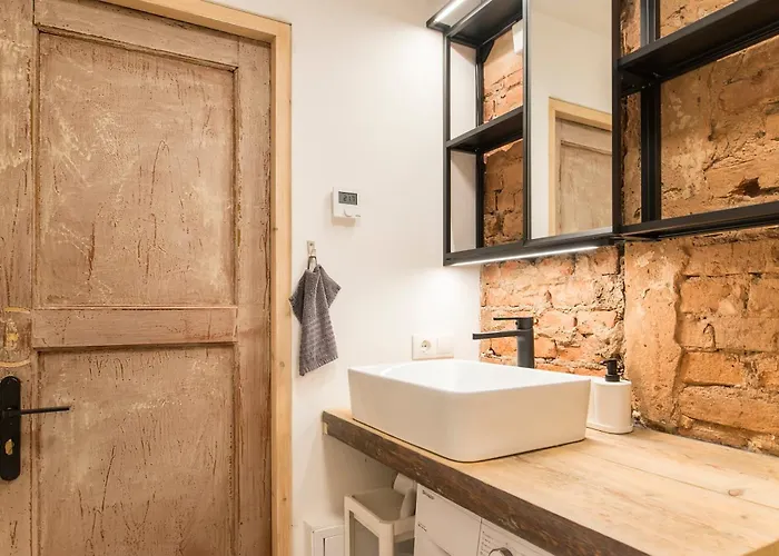 Neat Little With Free Parking Riga